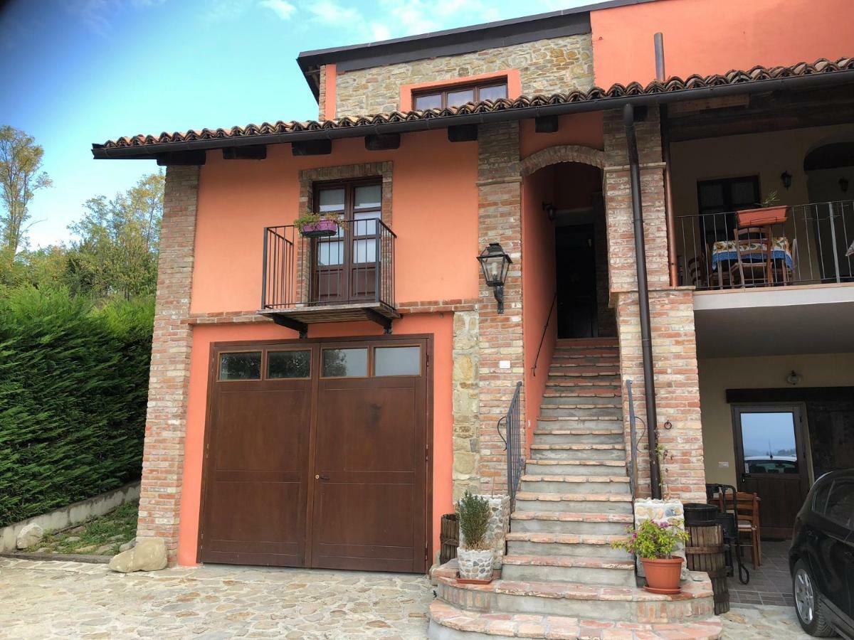 Agriturismo La Ca Veja Monforte D'Alba Luaran gambar