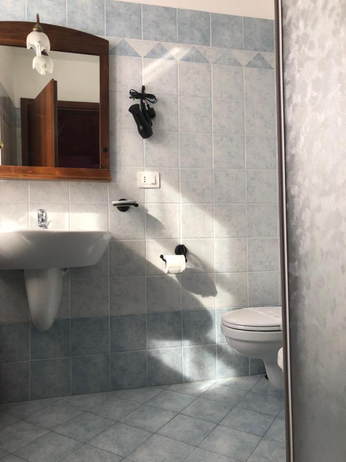 Agriturismo La Ca Veja Monforte D'Alba Luaran gambar